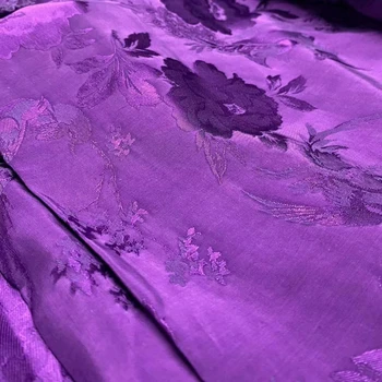 Ширина ткани 145 см Весенне-летняя смесь Винтажного растительного жаккарда Павлиньего фиолетового цвета В продвинутом китайском стиле, платье, пальто, одежда своими руками